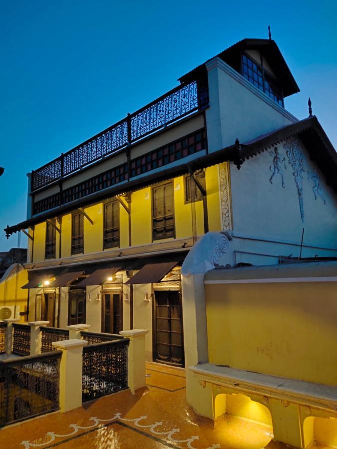 Bed and Breakfast Deewanji Ni Haveli Ахмедабад Экстерьер фото