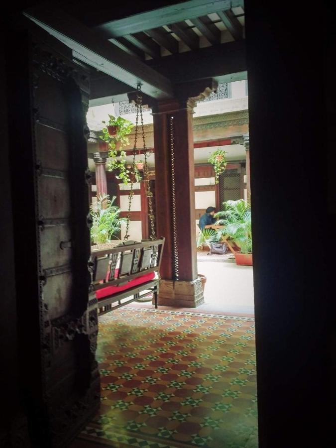 Bed and Breakfast Deewanji Ni Haveli Ахмедабад Экстерьер фото