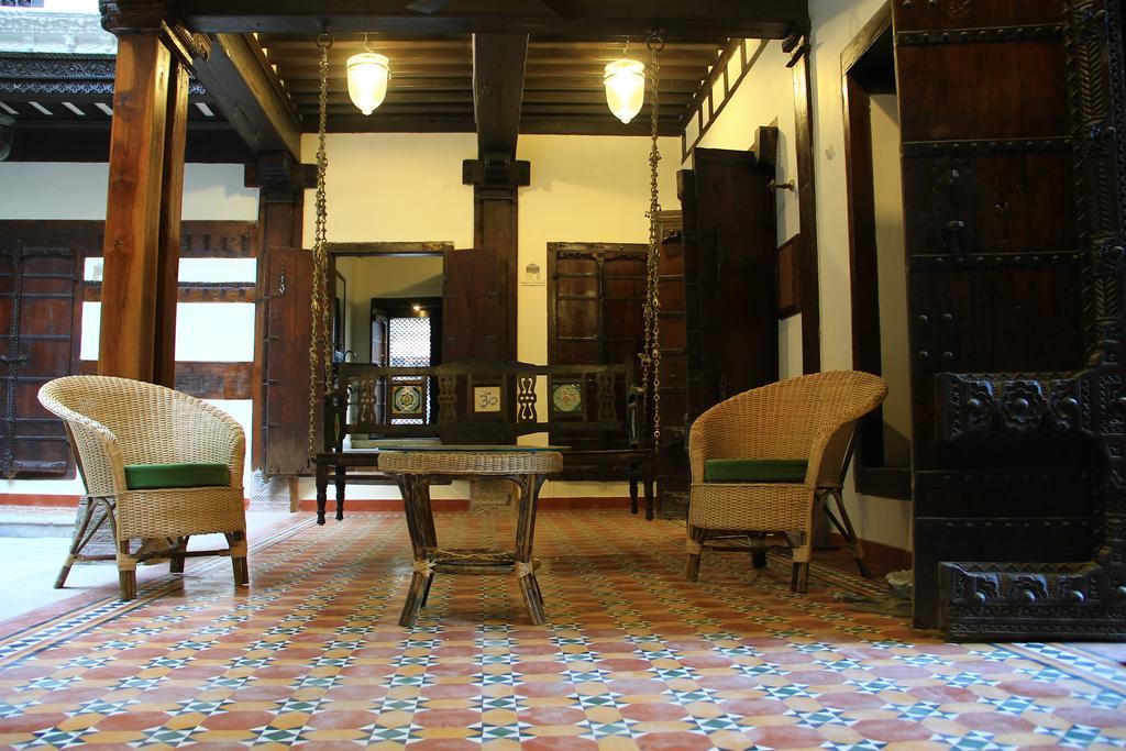 Bed and Breakfast Deewanji Ni Haveli Ахмедабад Экстерьер фото