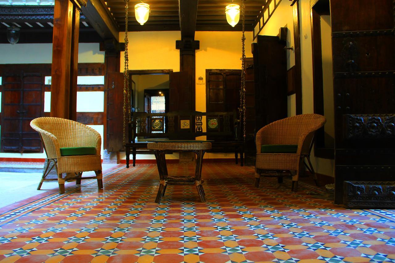 Bed and Breakfast Deewanji Ni Haveli Ахмедабад Экстерьер фото
